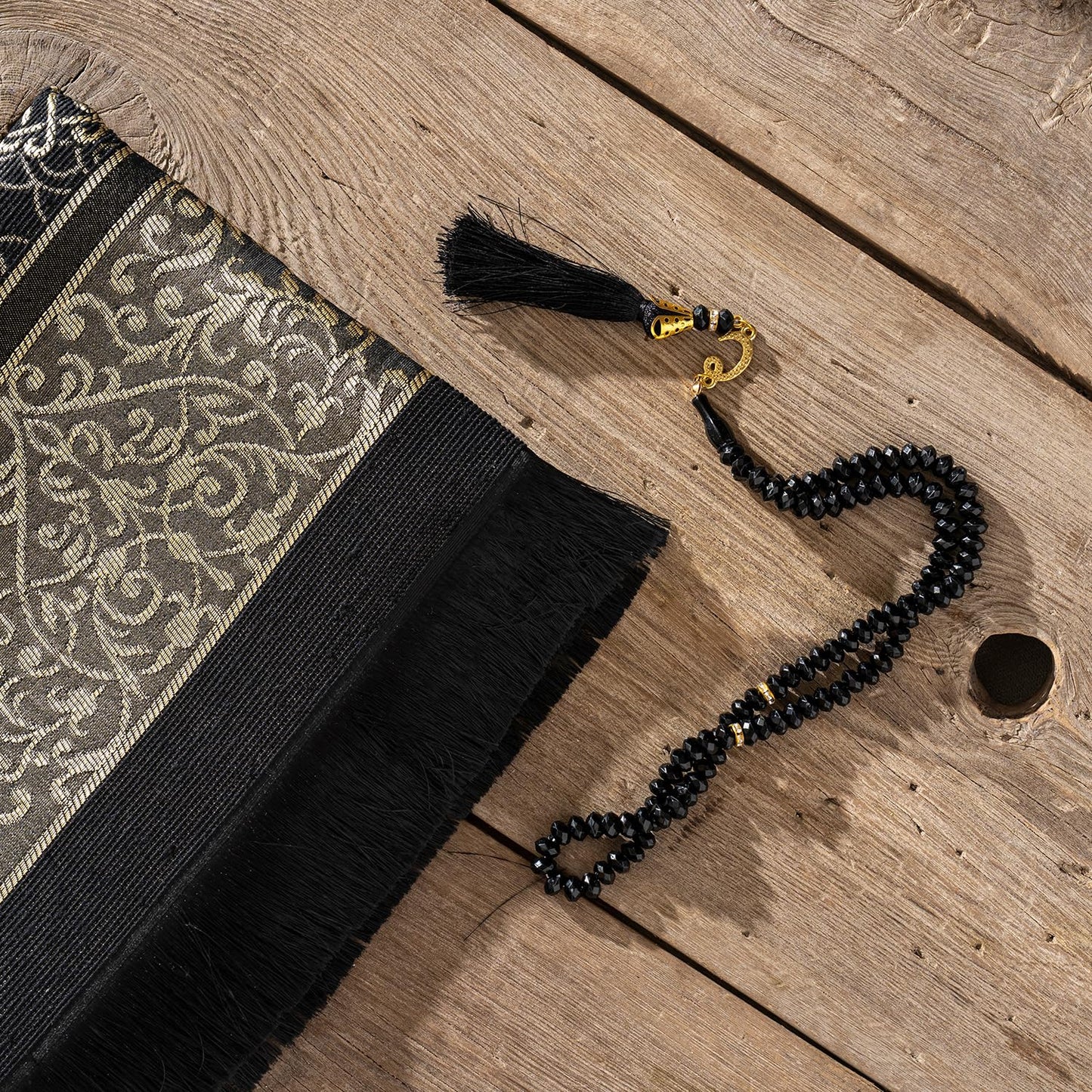 Alban Muslim Prayer Rug with Prayer Beads - Prayer Mat, Prayer Rug, Prayer Matt Islam, Islamıc Prayer Mat, Travel Prayer Mat, Tasbih Prayer Beads, Islamic Gifts, 99 Prayer Beads Included (Black)